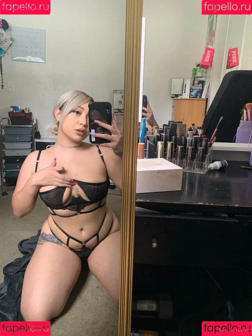 Steph Naomi Onlyfans Photo Gallery 