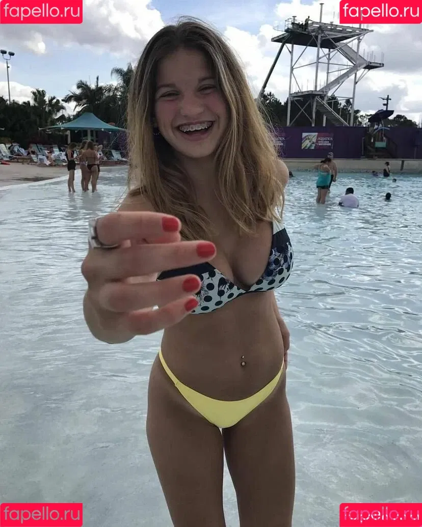 Abbylamaison Onlyfans Photo Gallery 