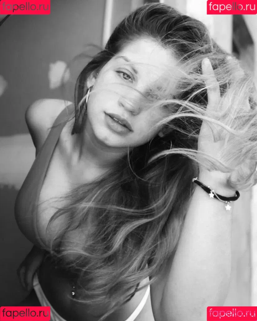 Abbylamaison Onlyfans Photo Gallery 