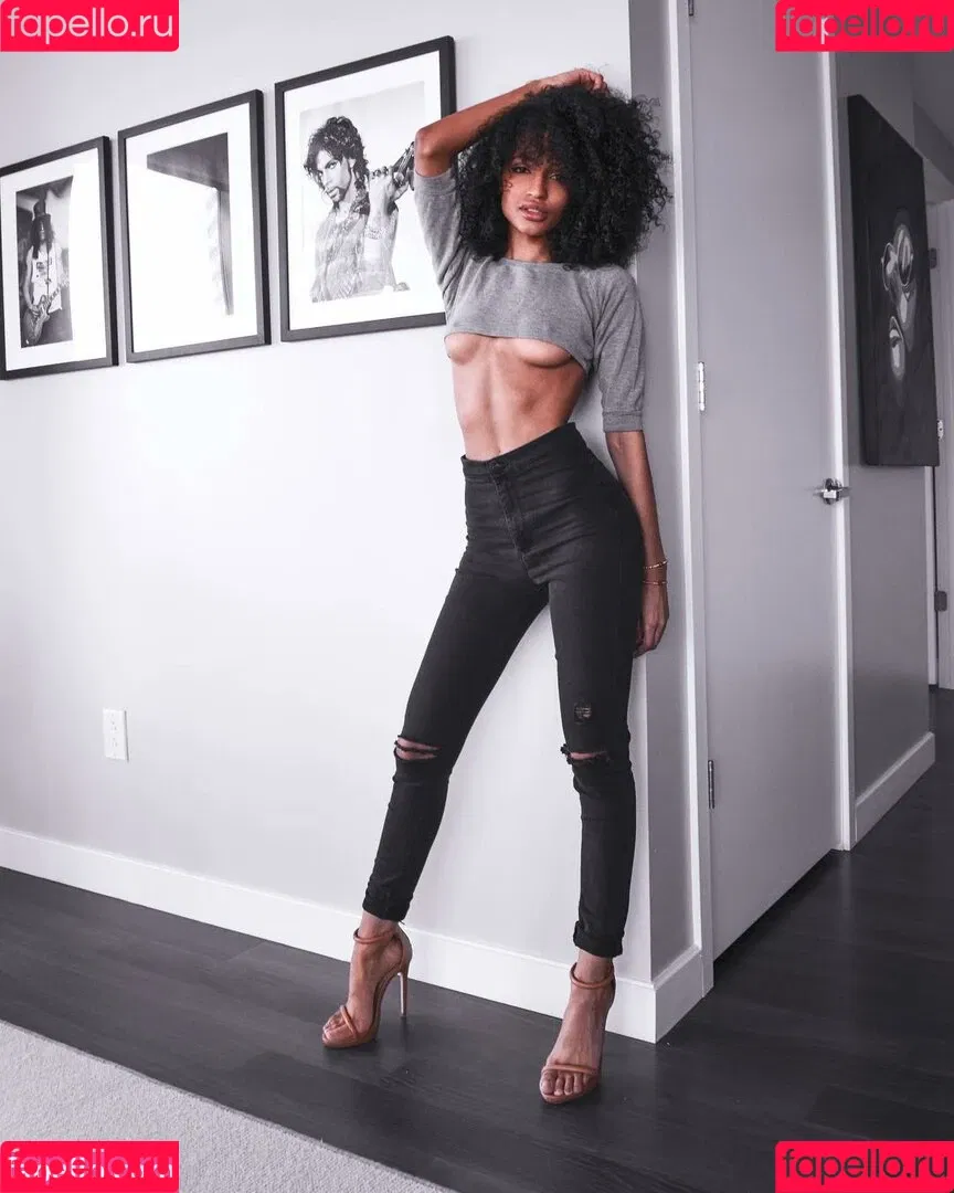 Jaye Carrero Onlyfans Photo Gallery 