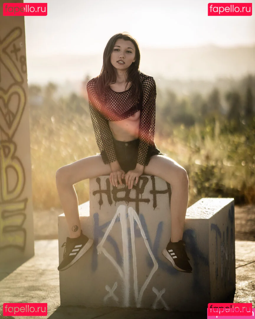 Maya Woulfe Onlyfans Photo Gallery 