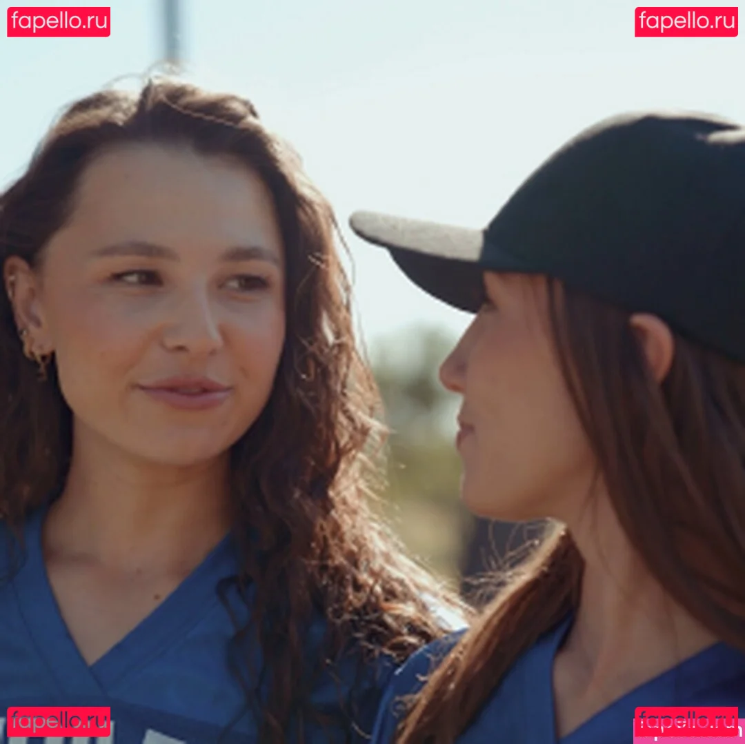 Maya Woulfe Onlyfans Photo Gallery 