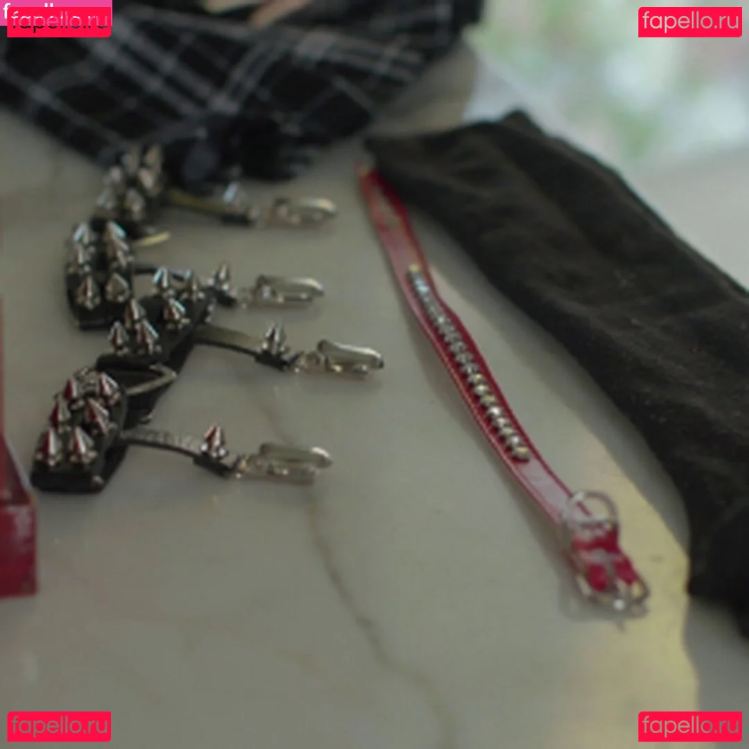 Maya Woulfe Onlyfans Photo Gallery 