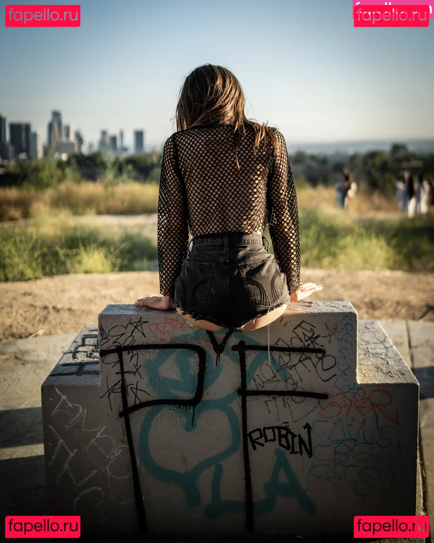 Maya Woulfe Onlyfans Photo Gallery 