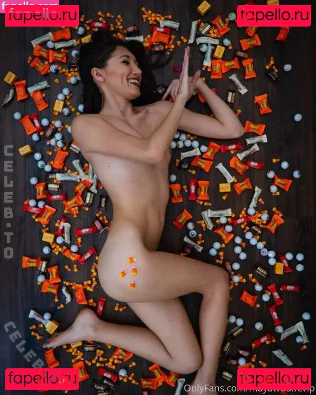 Maya Woulfe Onlyfans Photo Gallery 