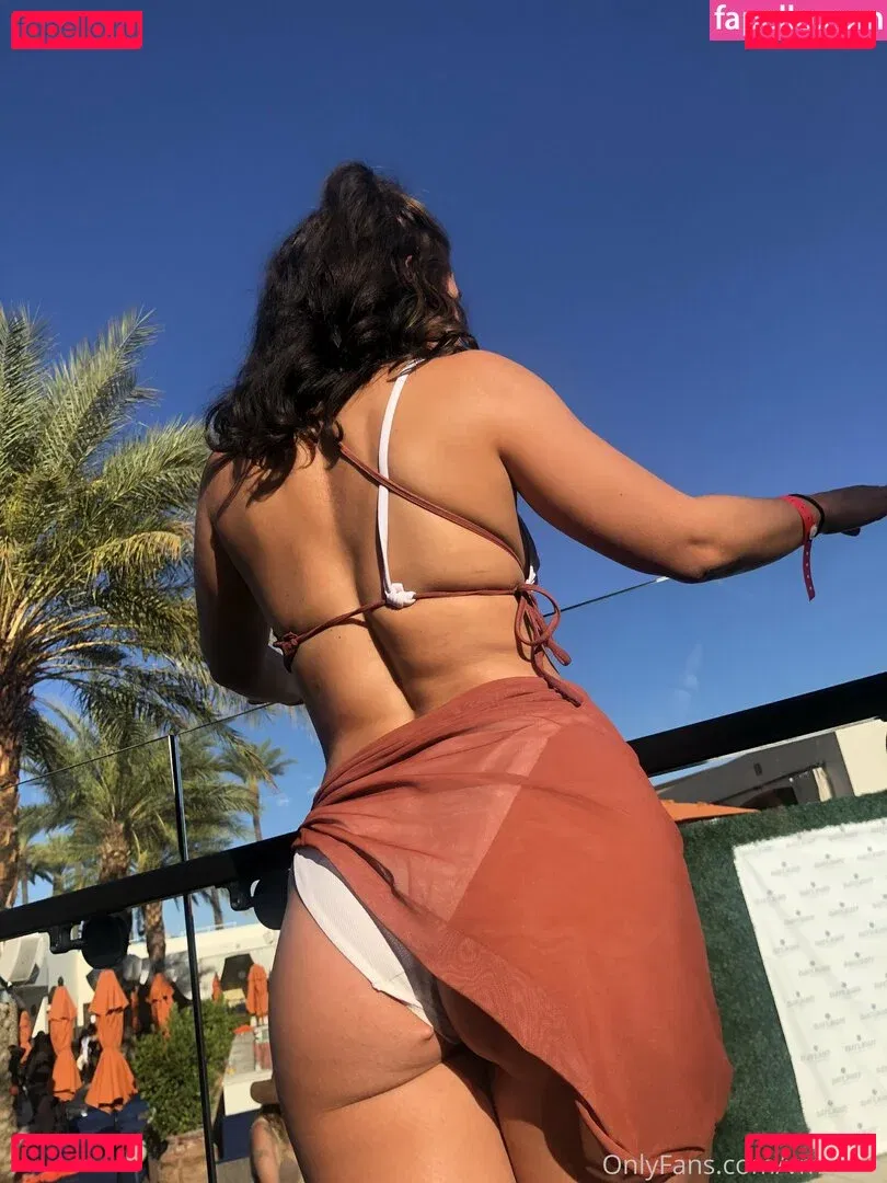 vmaster Onlyfans Photo Gallery 