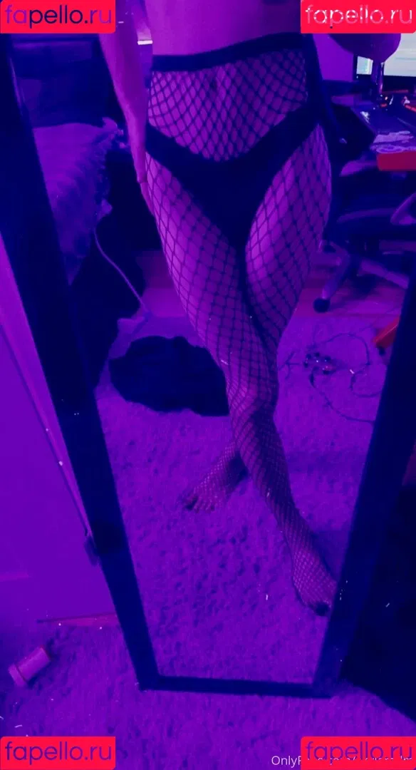 skylaredm Onlyfans Photo Gallery 