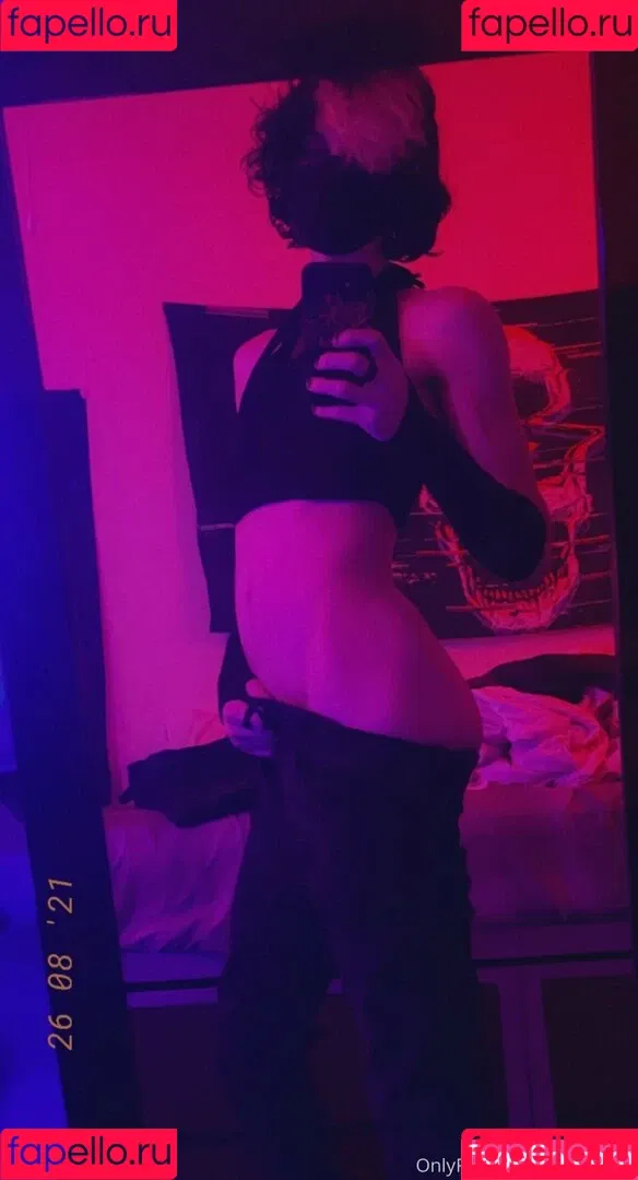 skylaredm Onlyfans Photo Gallery 