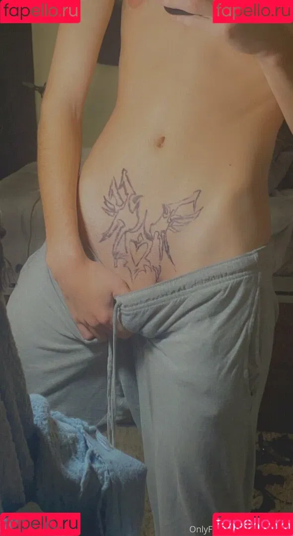 skylaredm Onlyfans Photo Gallery 