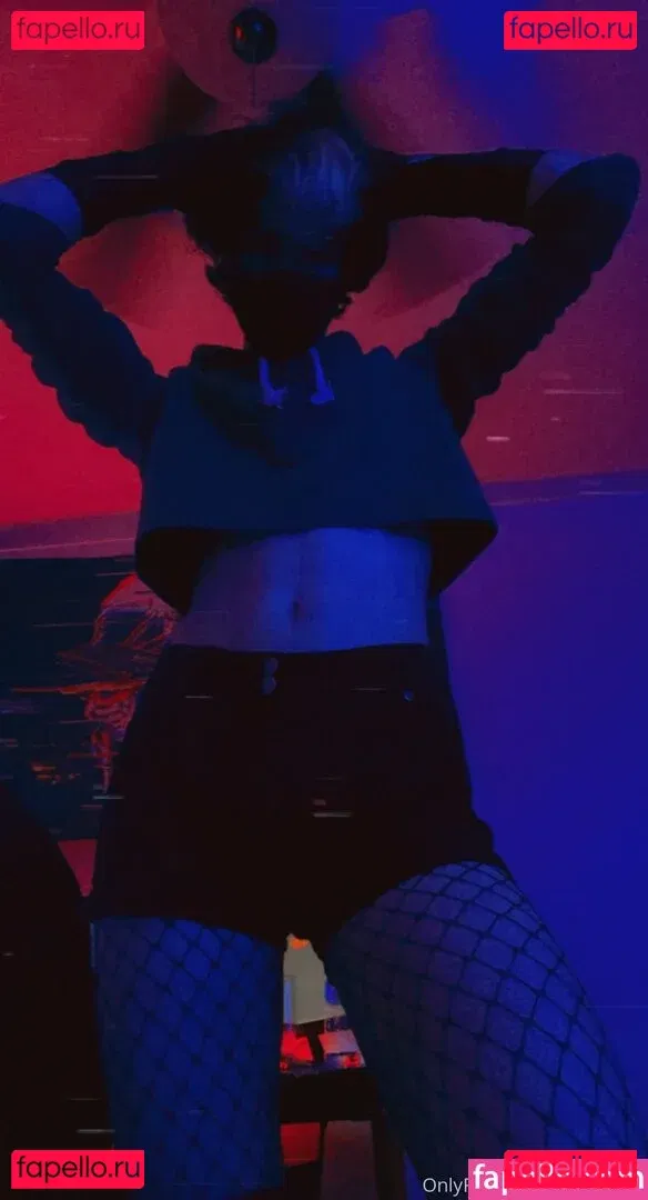 skylaredm Onlyfans Photo Gallery 