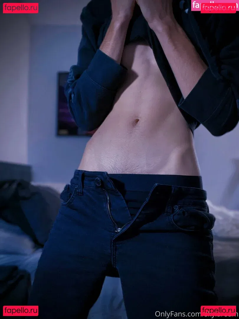 skylaredm Onlyfans Photo Gallery 