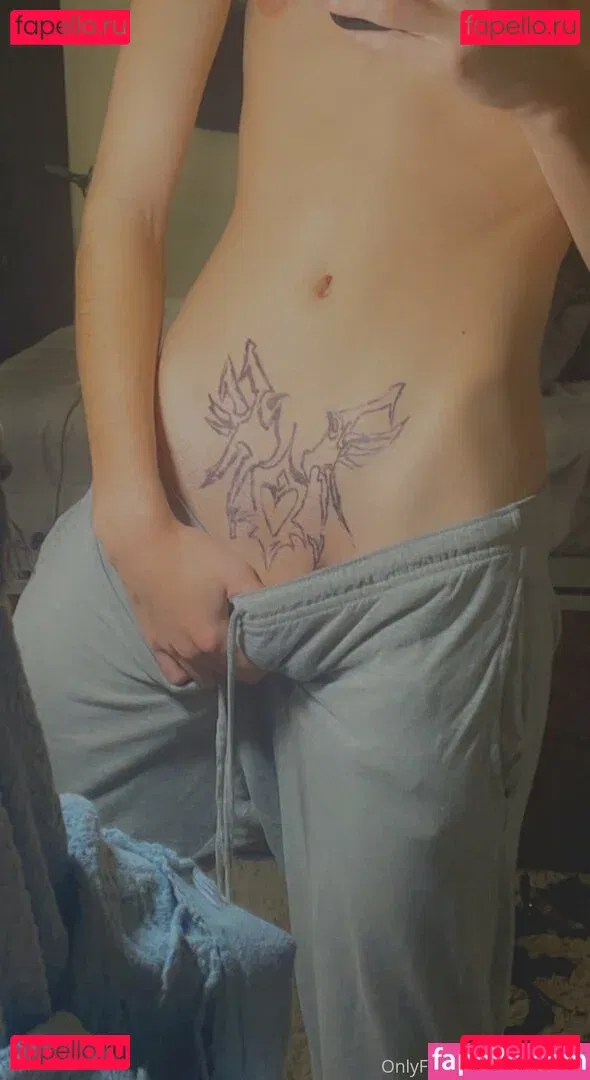 skylaredm Onlyfans Photo Gallery 