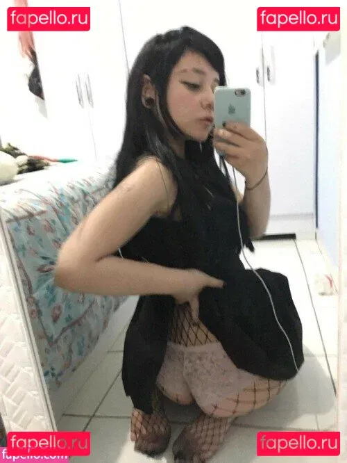 ratermilky Onlyfans Photo Gallery 