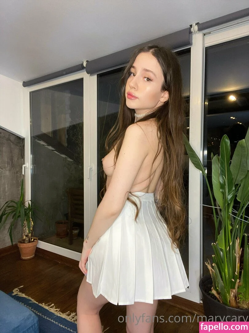 MaryCary Onlyfans Photo Gallery 