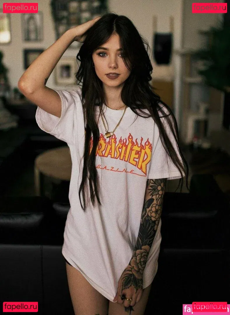 Claire Estabrook Onlyfans Photo Gallery 