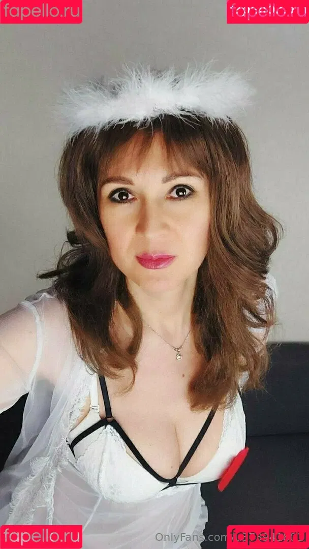 ella_tatti Onlyfans Photo Gallery 
