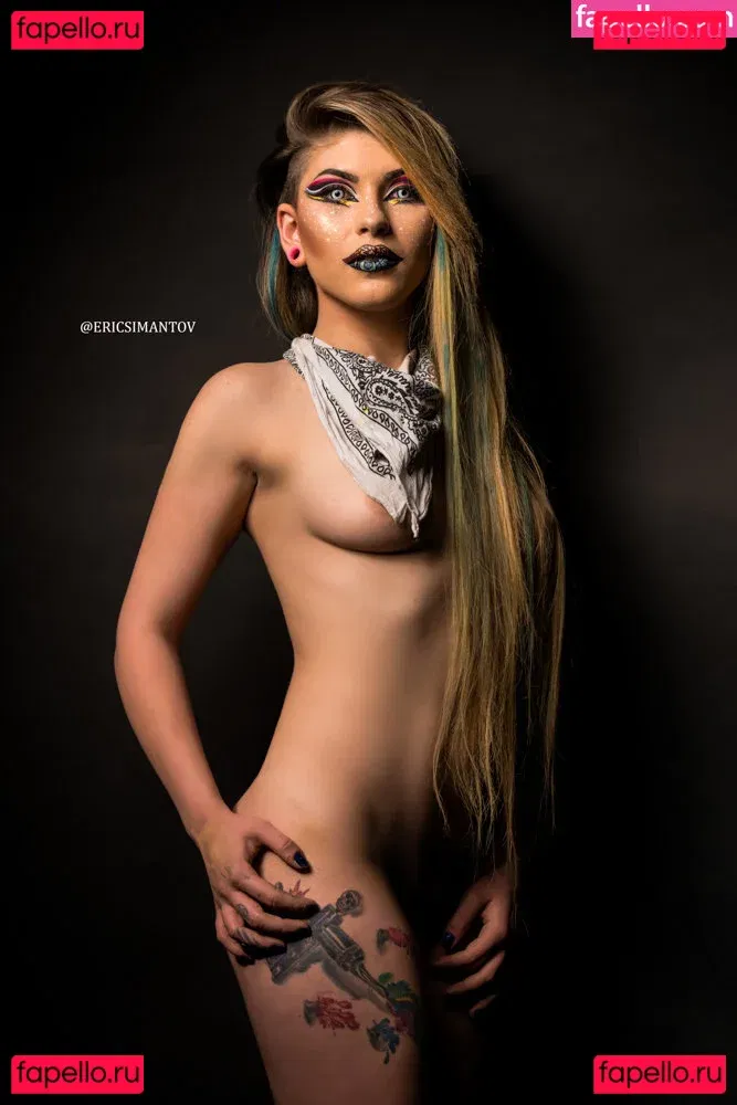 ella_tatti Onlyfans Photo Gallery 