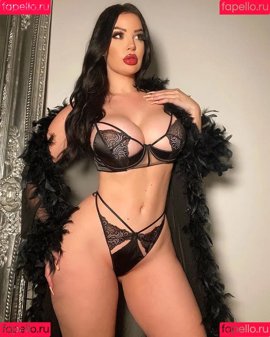 Elizabeth Georgina Onlyfans Photo Gallery 