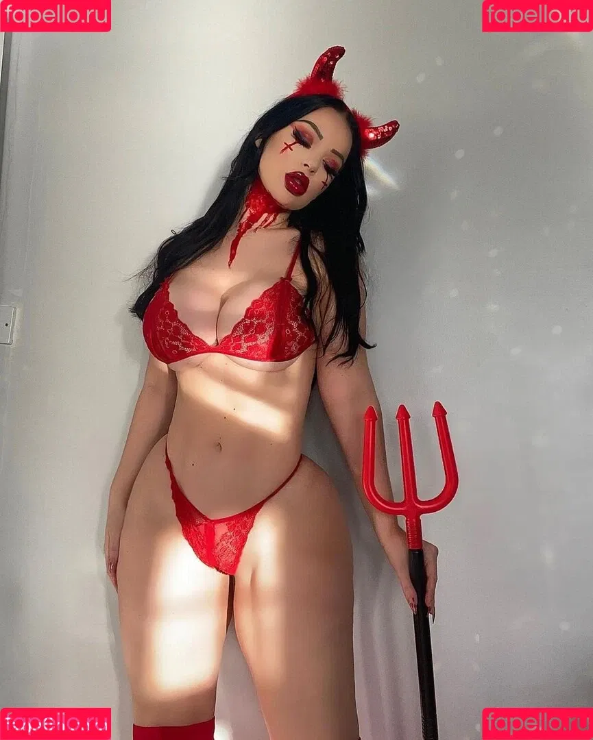 Elizabeth Georgina Onlyfans Photo Gallery 