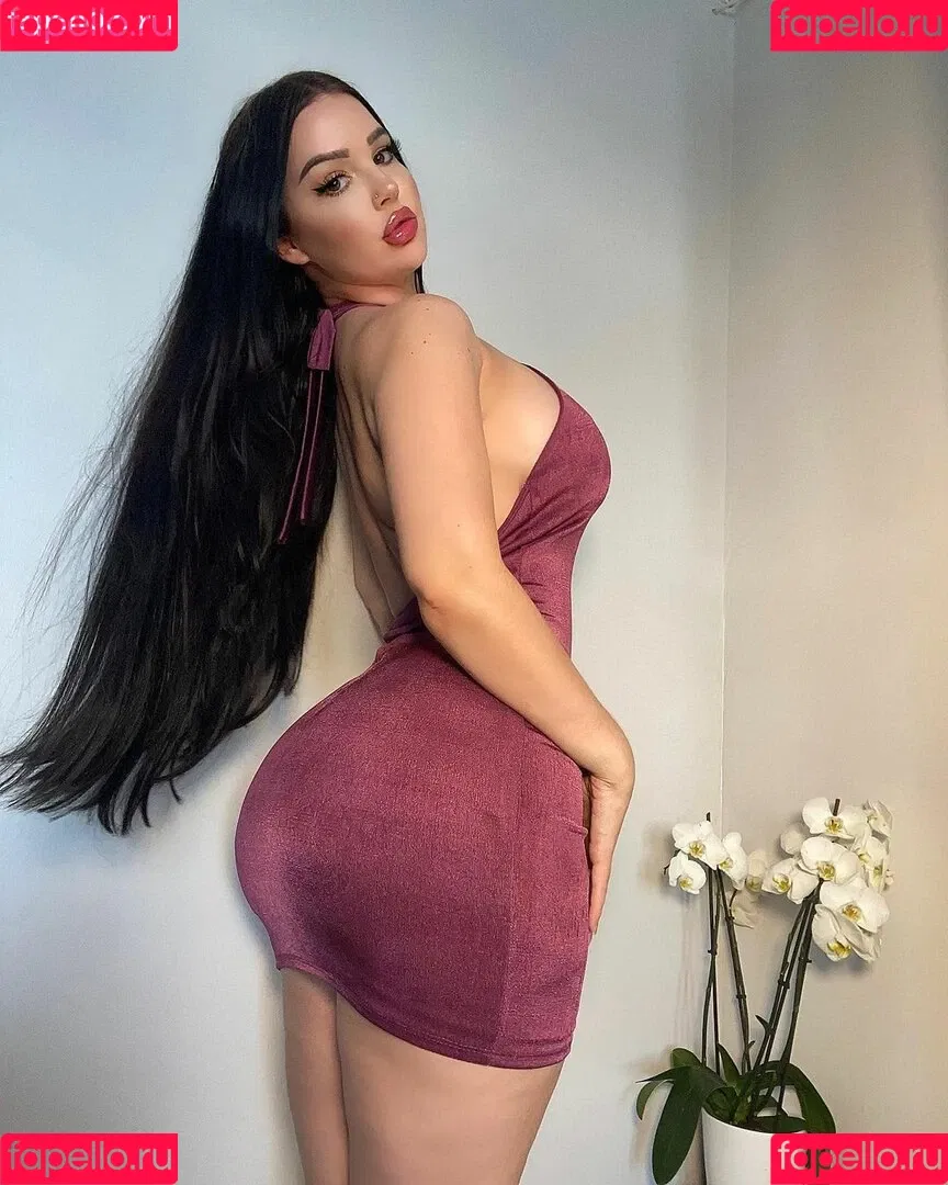 Elizabeth Georgina Onlyfans Photo Gallery 