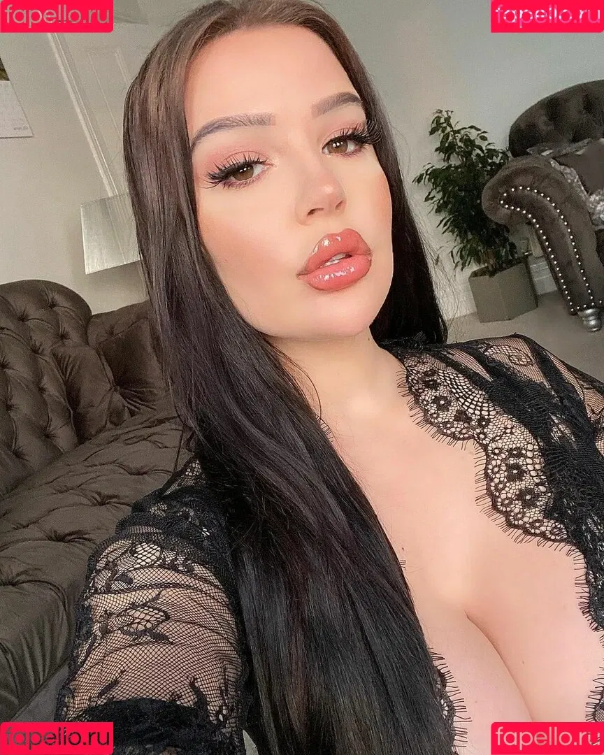Elizabeth Georgina Onlyfans Photo Gallery 