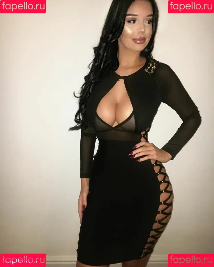 Elizabeth Georgina Onlyfans Photo Gallery 