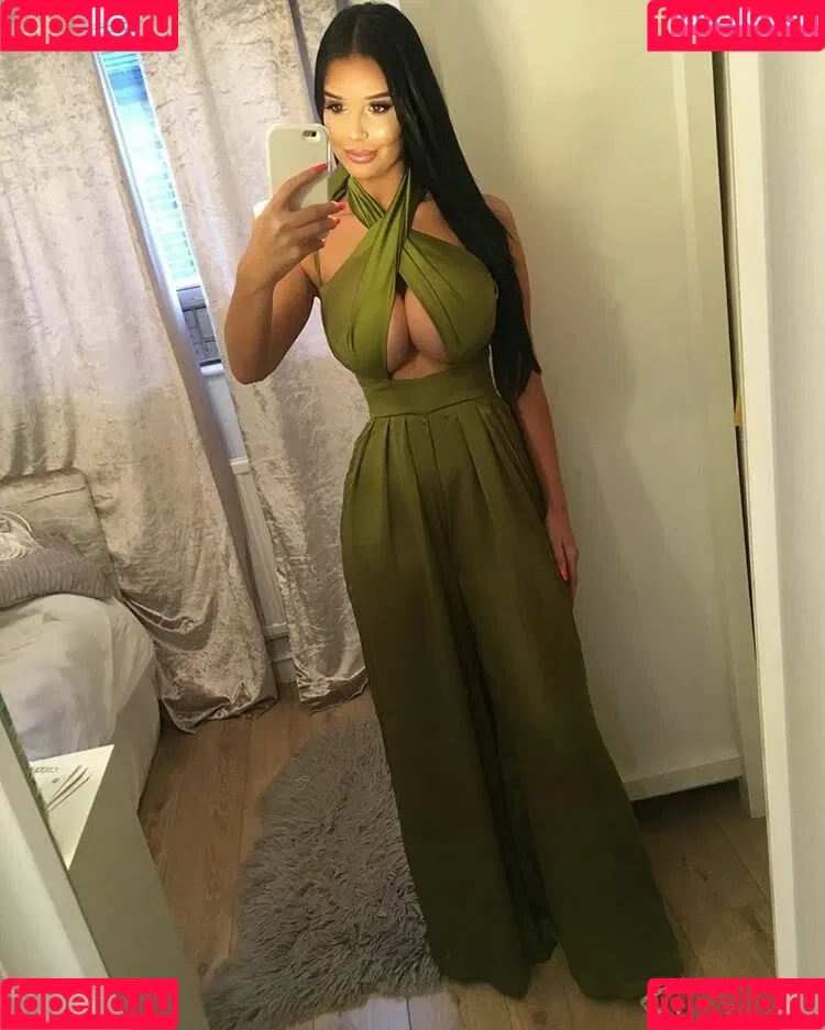 Elizabeth Georgina Onlyfans Photo Gallery 