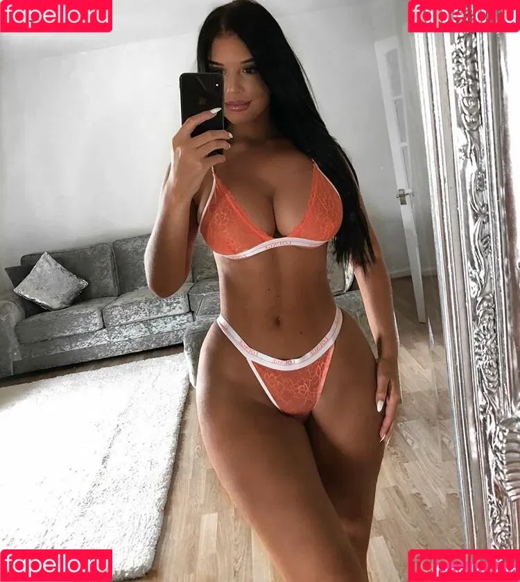 Elizabeth Georgina Onlyfans Photo Gallery 