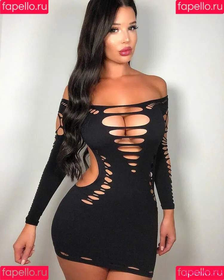 Elizabeth Georgina Onlyfans Photo Gallery 