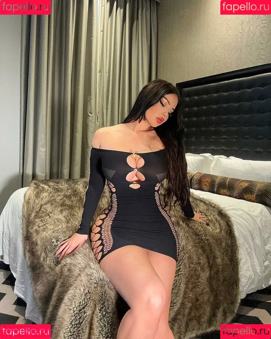 Elizabeth Georgina Onlyfans Photo Gallery 