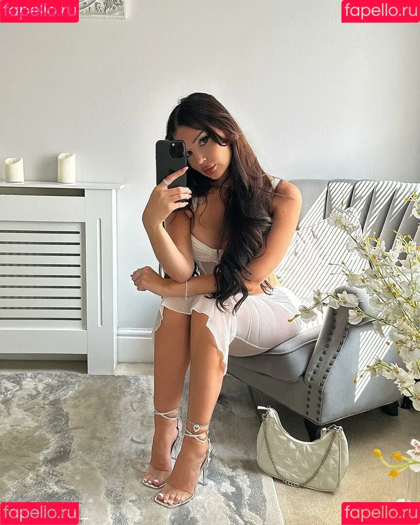 Elizabeth Georgina Onlyfans Photo Gallery 