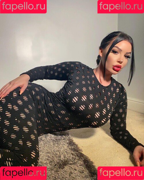 Elizabeth Georgina Onlyfans Photo Gallery 