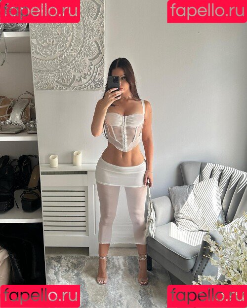 Elizabeth Georgina Onlyfans Photo Gallery 