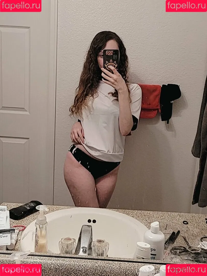 kisakuma Onlyfans Photo Gallery 
