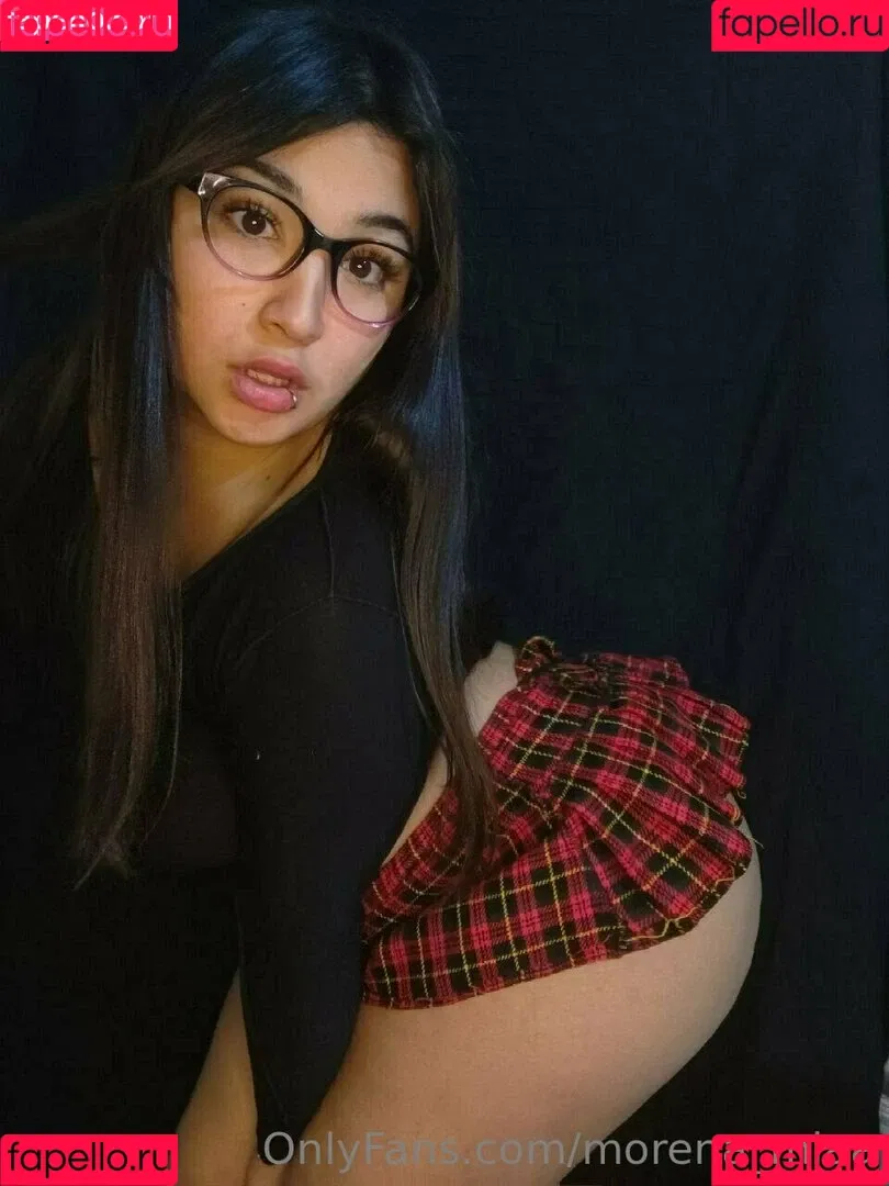 morena_miaa Onlyfans Photo Gallery 