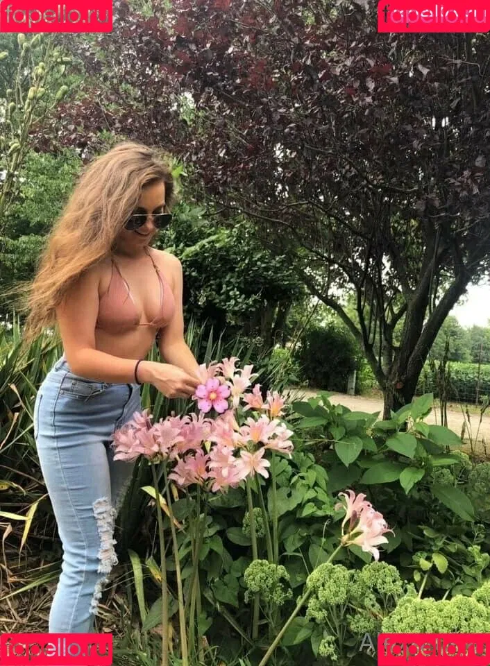 brunetteheadbaddie Onlyfans Photo Gallery 