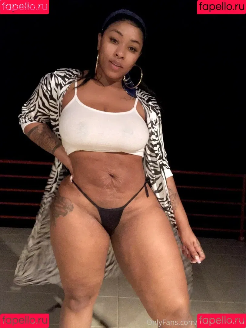 Juicyyjuicebox Onlyfans Photo Gallery 