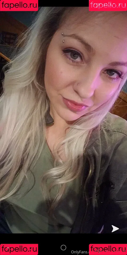 blonde_honey22 Onlyfans Photo Gallery 