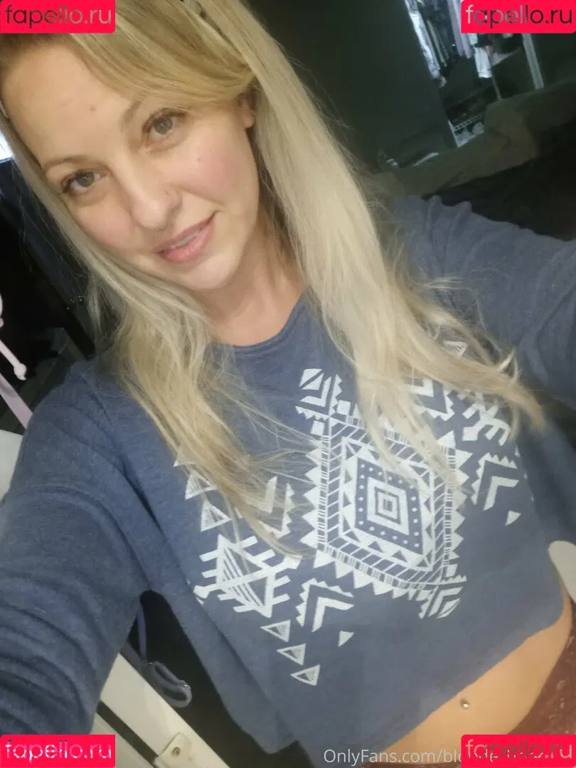 blonde_honey22 Onlyfans Photo Gallery 