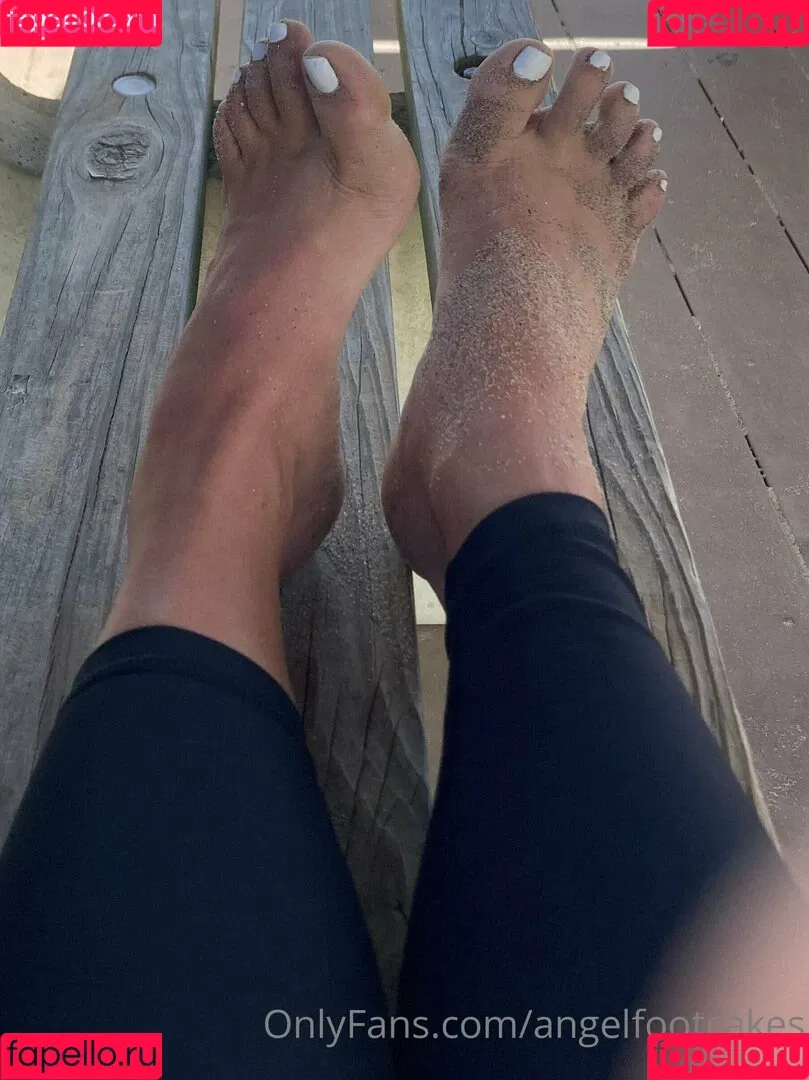 angelfootcakes Onlyfans Photo Gallery 