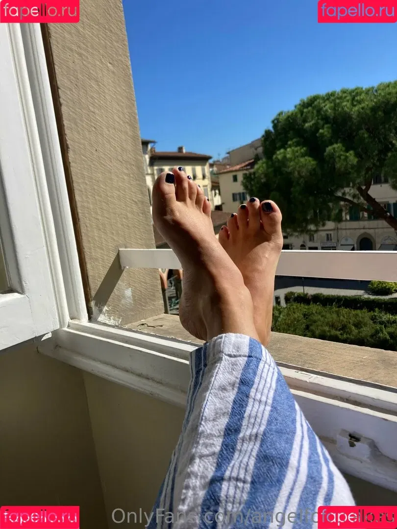 angelfootcakes Onlyfans Photo Gallery 