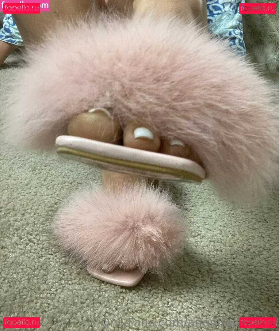 angelfootcakes Onlyfans Photo Gallery 