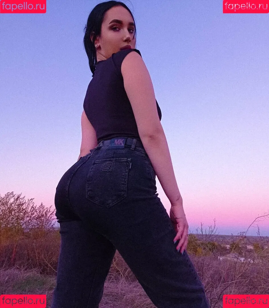 anattienn Onlyfans Photo Gallery 