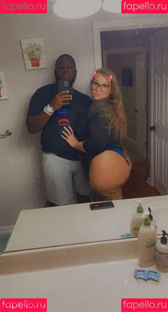 theyhateshippy Onlyfans Photo Gallery 
