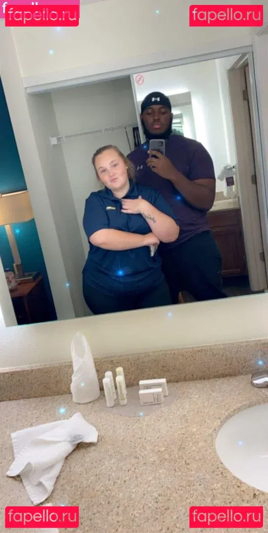 theyhateshippy Onlyfans Photo Gallery 