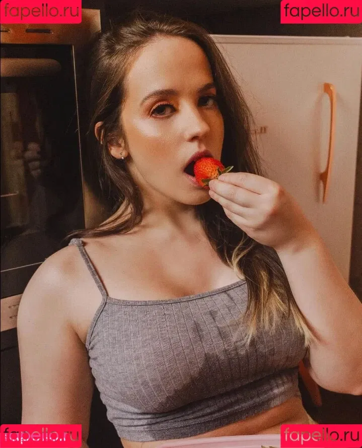Nay Rodrigues Onlyfans Photo Gallery 