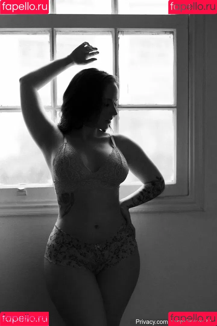 Nay Rodrigues Onlyfans Photo Gallery 