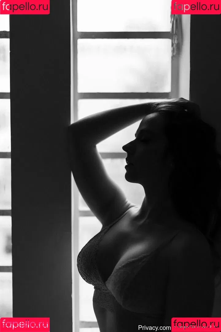 Nay Rodrigues Onlyfans Photo Gallery 