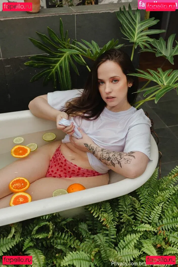 Nay Rodrigues Onlyfans Photo Gallery 