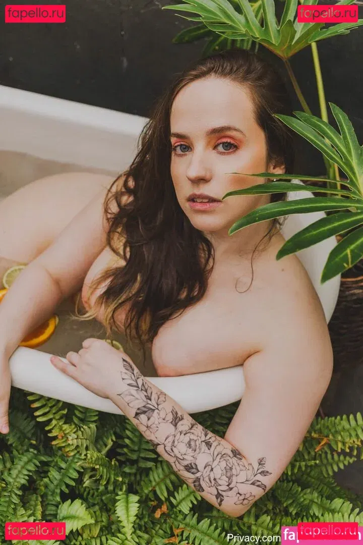 Nay Rodrigues Onlyfans Photo Gallery 